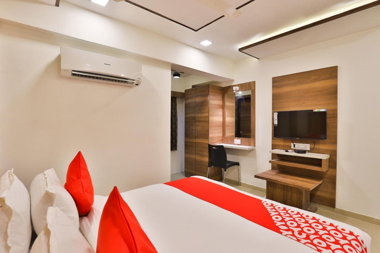 โอโย 24950 โฮเต็ล ศรีพลาชี เรซิเดนซี Hotel อาเมดาบัด ภายนอก รูปภาพ