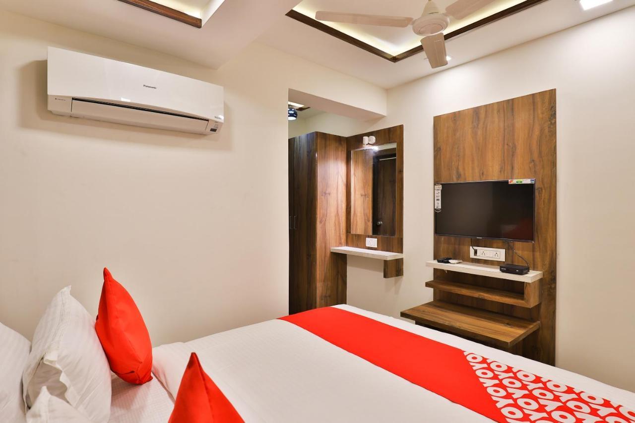 โอโย 24950 โฮเต็ล ศรีพลาชี เรซิเดนซี Hotel อาเมดาบัด ภายนอก รูปภาพ